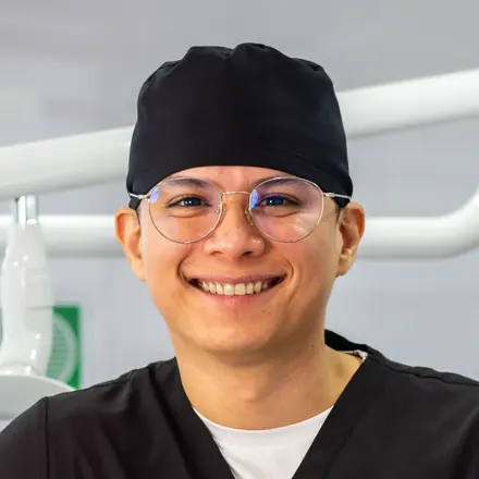 Dr. Alberto Paredes